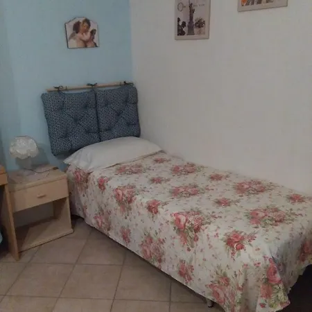 Ai Tre Archi Di Tagliaborse